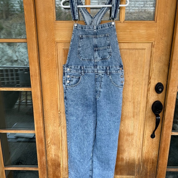 We The Free Denim Overalls - Size Medium - Picture 1 of 3